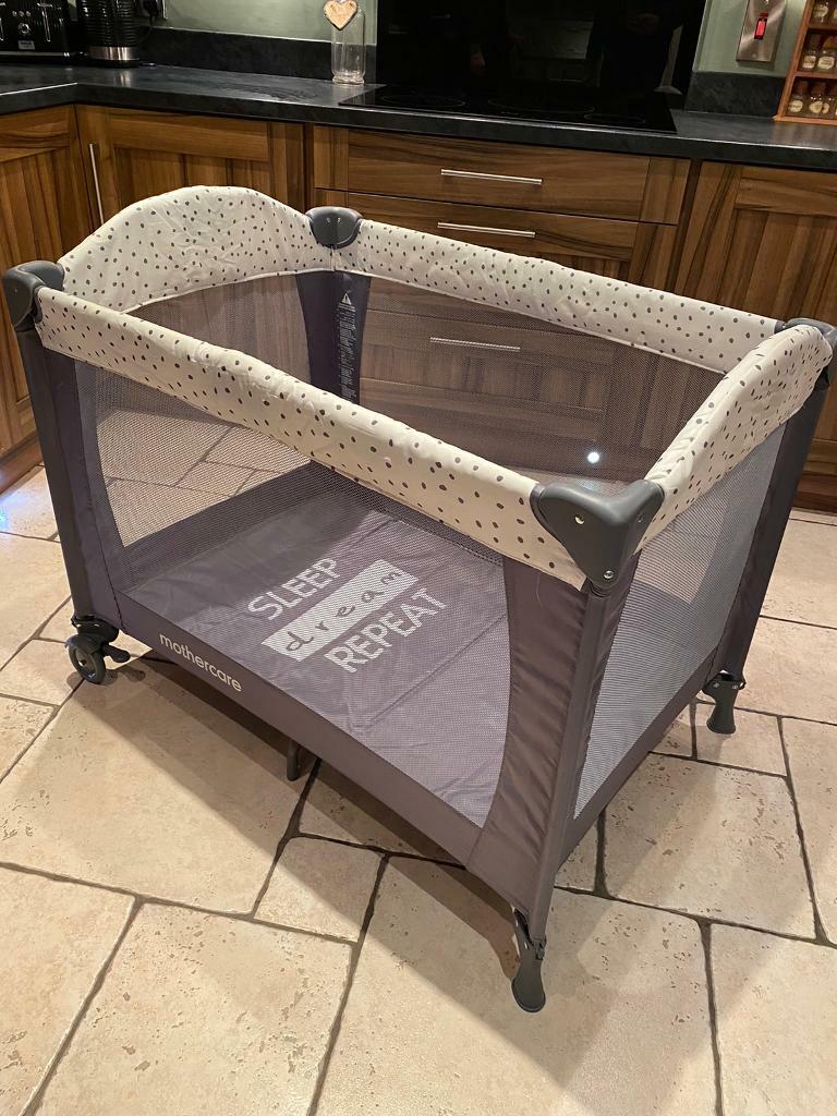 travel cot gumtree